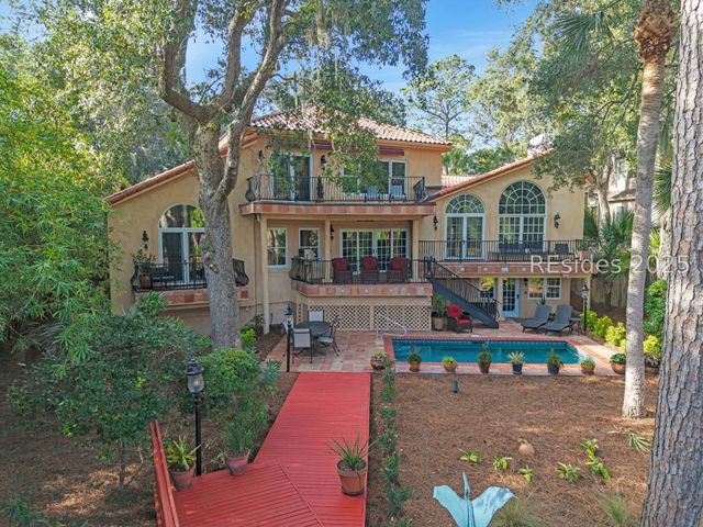 4 Lookout, Hilton Head Island, SC 29928