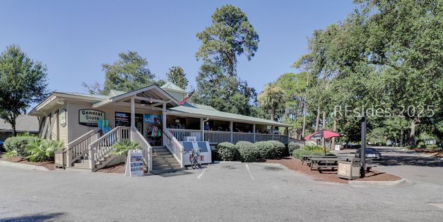 4 Lookout, Hilton Head Island, SC 29928