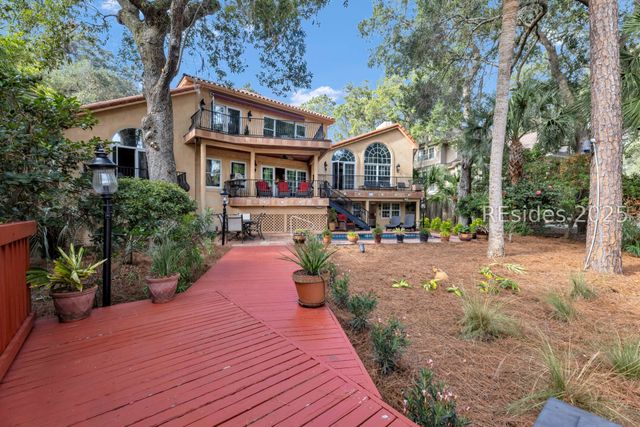 4 Lookout, Hilton Head Island, SC 29928