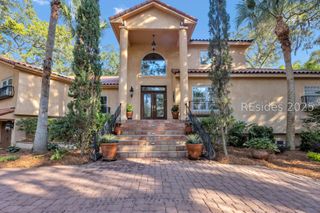 4 Lookout, Hilton Head Island, SC 29928