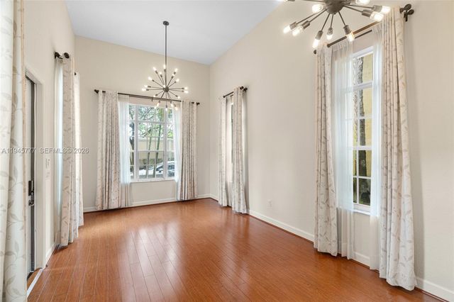 839 SW 147th Ter 5, Pembroke Pines, FL 33027