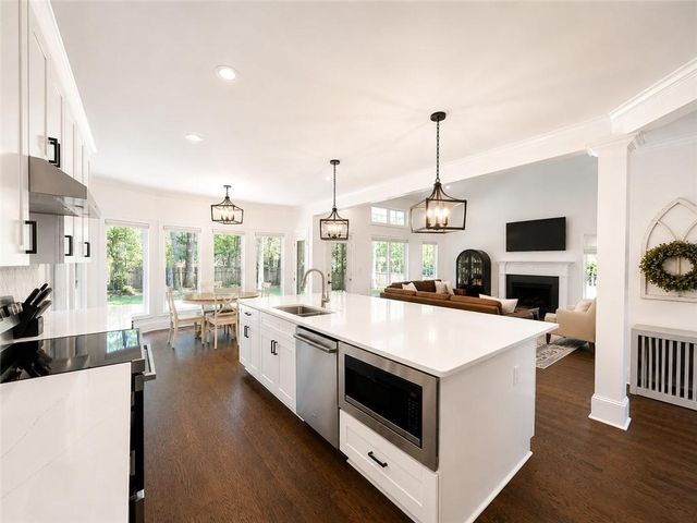 1630 Canterbury Pointe SE, Conyers, GA 30013