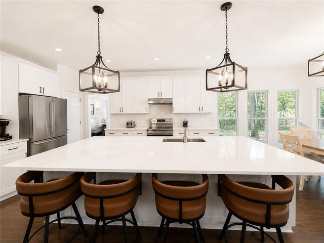 1630 Canterbury Pointe SE, Conyers, GA 30013