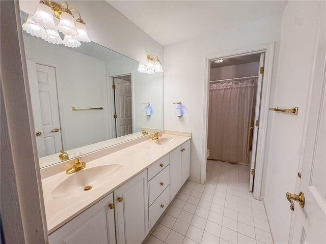 1630 Canterbury Pointe SE, Conyers, GA 30013