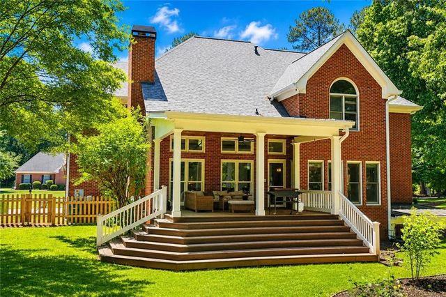 1630 Canterbury Pointe SE, Conyers, GA 30013