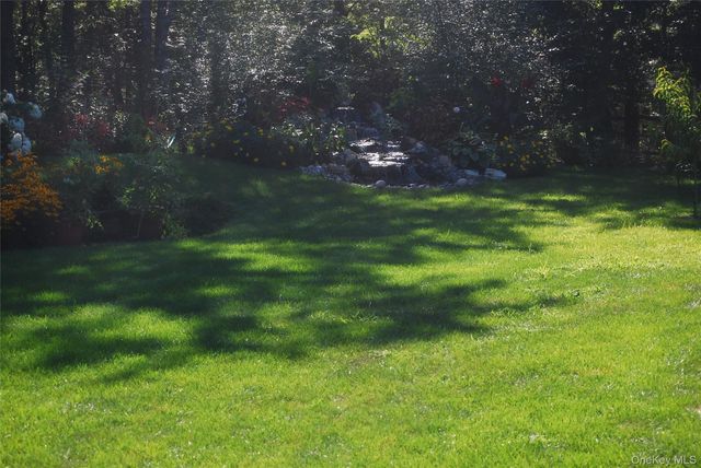 17 Downer Place, Sag Harbor, NY 11963