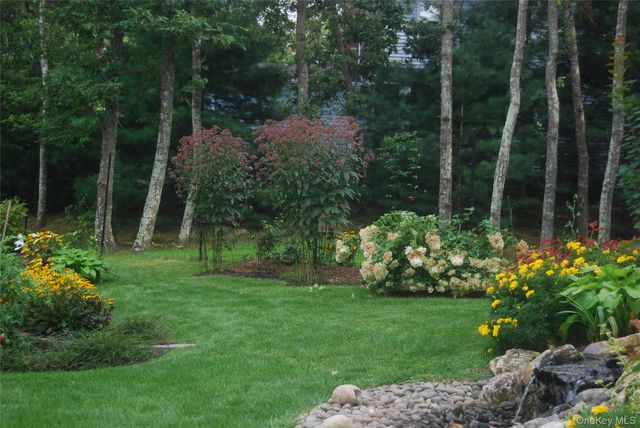 17 Downer Place, Sag Harbor, NY 11963