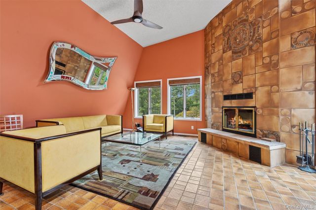 17 Downer Place, Sag Harbor, NY 11963