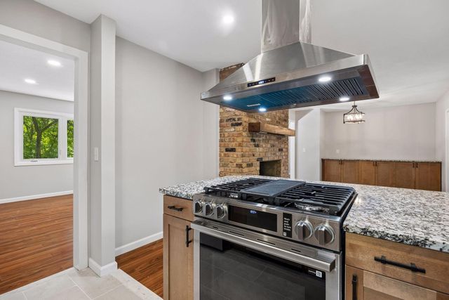 4335 Briarwood Drive, Minnetonka, MN 55343