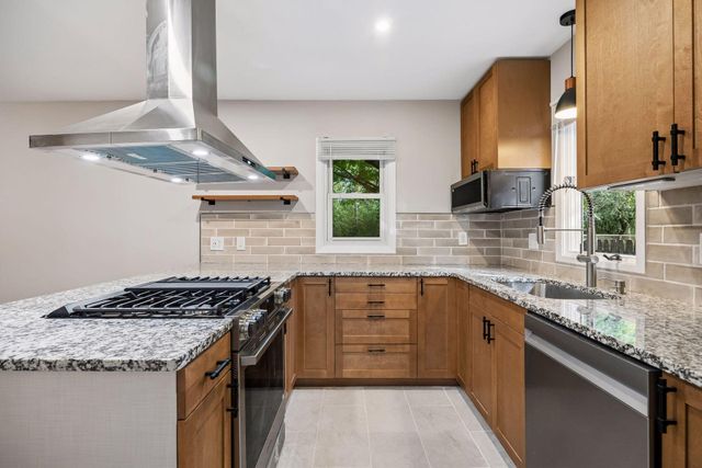 4335 Briarwood Drive, Minnetonka, MN 55343