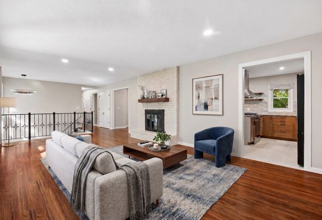 4335 Briarwood Drive, Minnetonka, MN 55343
