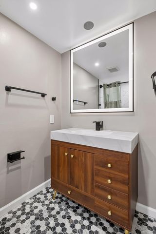 4335 Briarwood Drive, Minnetonka, MN 55343