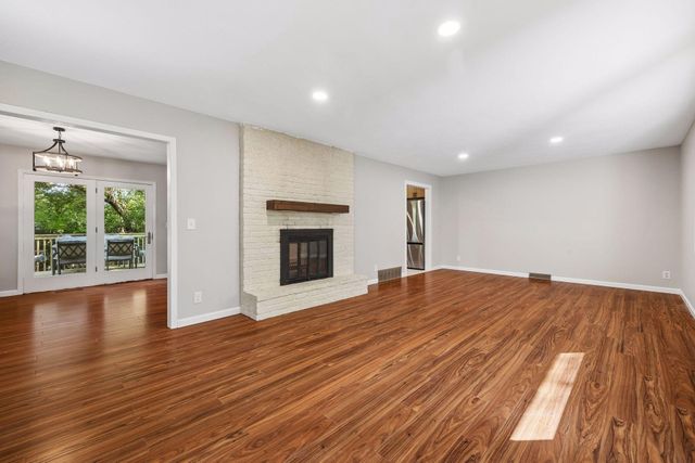 4335 Briarwood Drive, Minnetonka, MN 55343