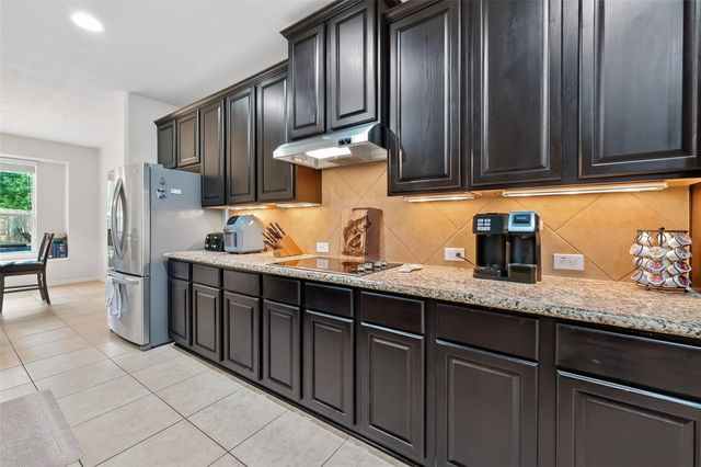 13859 Shoreline Drive, Willis, TX 77318