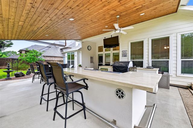 13859 Shoreline Drive, Willis, TX 77318