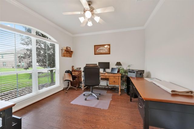 13859 Shoreline Drive, Willis, TX 77318