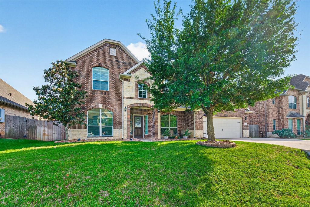 13859 Shoreline Drive, Willis, TX 77318