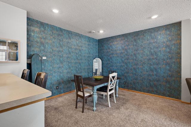 48 River Woods Drive W, Saint Paul Park, MN 55071