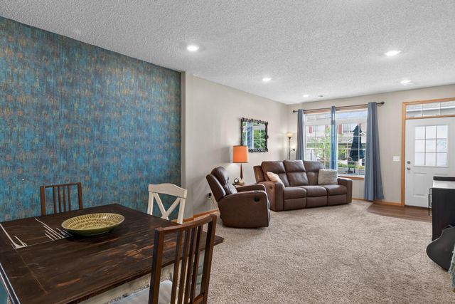 48 River Woods Drive W, Saint Paul Park, MN 55071