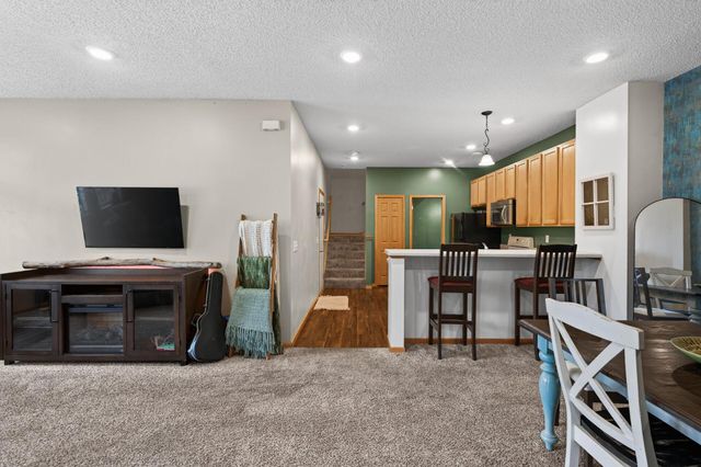 48 River Woods Drive W, Saint Paul Park, MN 55071
