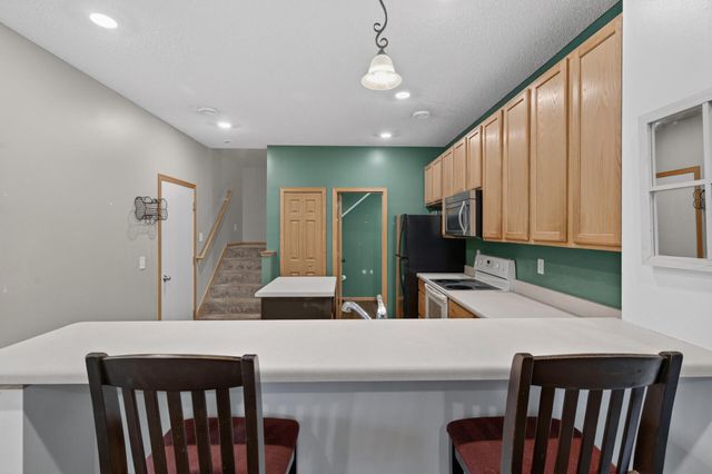 48 River Woods Drive W, Saint Paul Park, MN 55071