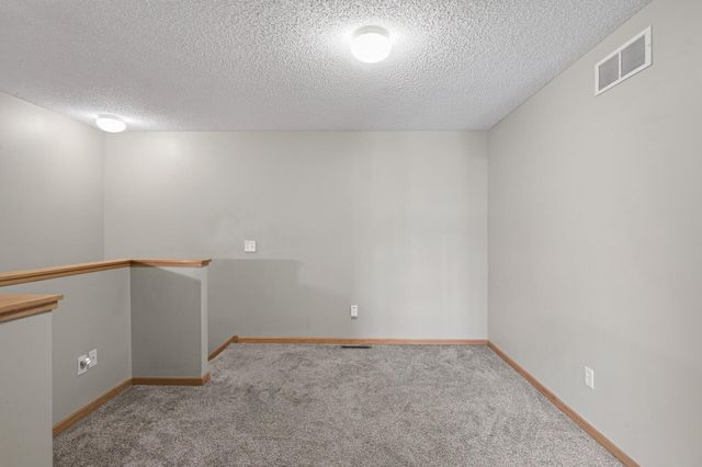 48 River Woods Drive W, Saint Paul Park, MN 55071