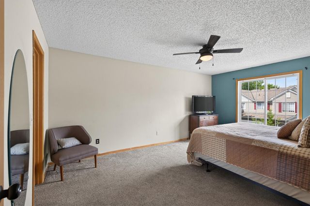 48 River Woods Drive W, Saint Paul Park, MN 55071