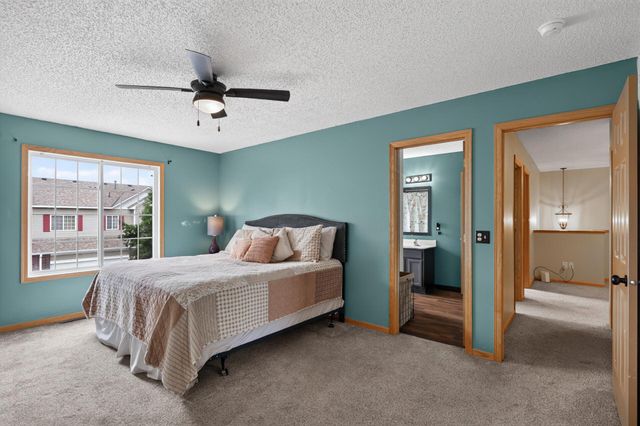 48 River Woods Drive W, Saint Paul Park, MN 55071