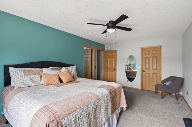 48 River Woods Drive W, Saint Paul Park, MN 55071