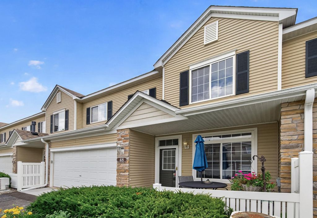 48 River Woods Drive W, Saint Paul Park, MN 55071