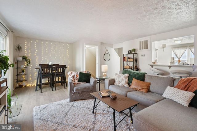 15057 MILL SPRING DR, Dumfries, VA 22025