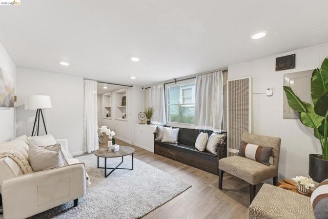 3039 Modesto Ave, Oakland, CA 94619