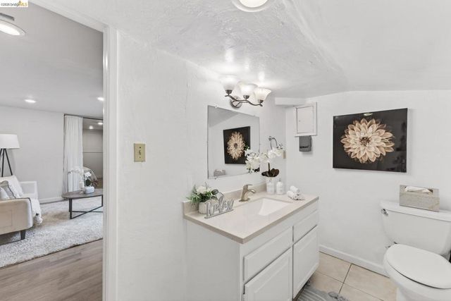 3039 Modesto Ave, Oakland, CA 94619