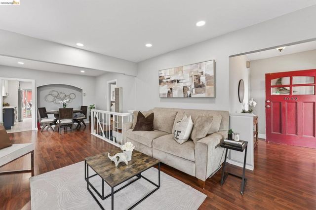 3039 Modesto Ave, Oakland, CA 94619