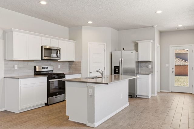 748 Amatista Loop SE, Rio Rancho, NM 87124
