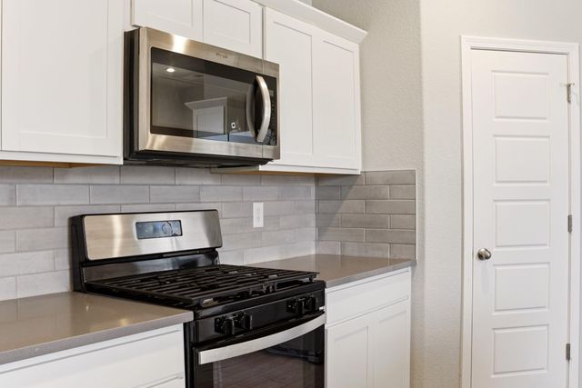 748 Amatista Loop SE, Rio Rancho, NM 87124
