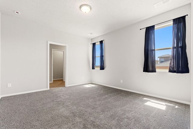 748 Amatista Loop SE, Rio Rancho, NM 87124