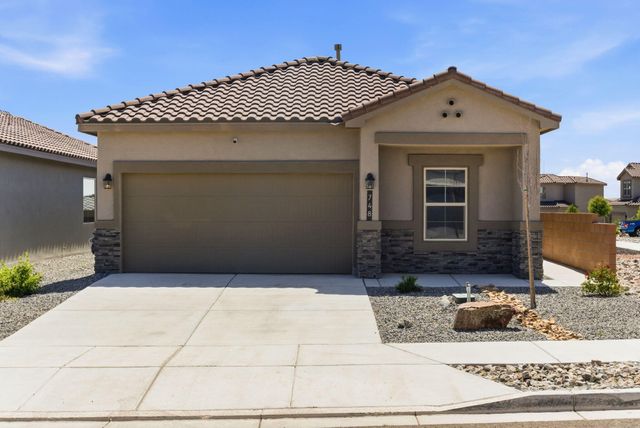 748 Amatista Loop SE, Rio Rancho, NM 87124