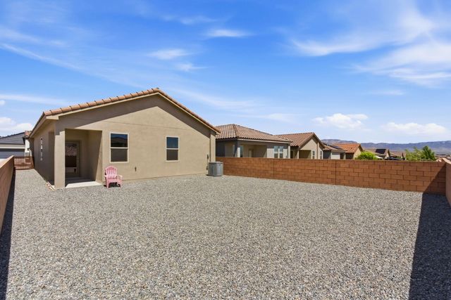 748 Amatista Loop SE, Rio Rancho, NM 87124