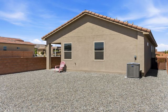 748 Amatista Loop SE, Rio Rancho, NM 87124