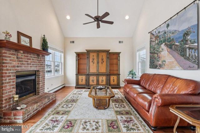 232 MONTCLAIR RD S, Barnegat, NJ 08005