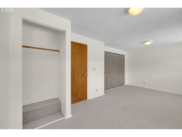 1308 QUAKER St, Eugene, OR 97402