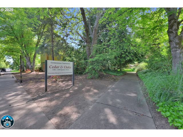 1308 QUAKER St, Eugene, OR 97402