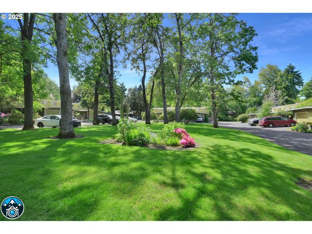 1308 QUAKER St, Eugene, OR 97402