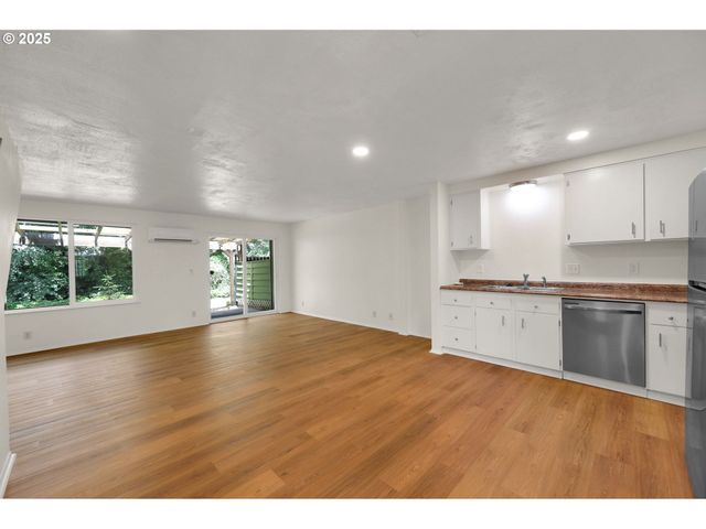 1308 QUAKER St, Eugene, OR 97402