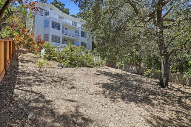 623 Upland Road, Redwood City, CA 94062