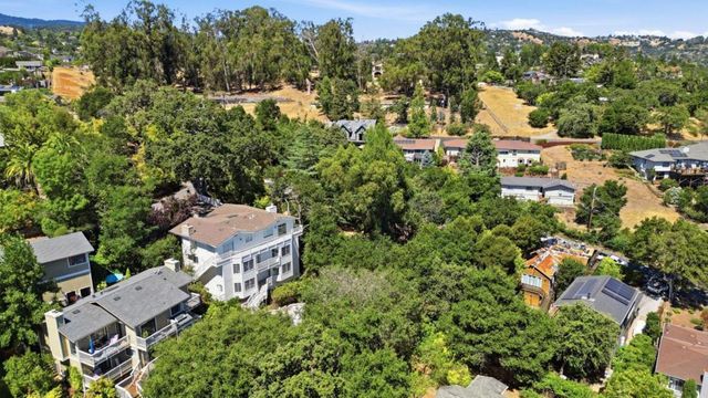 623 Upland Road, Redwood City, CA 94062