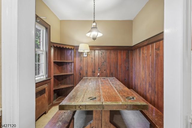 24 Wilton Ter, Verona Twp., NJ 07044
