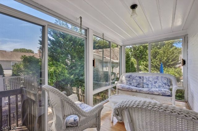 24 Wilton Ter, Verona Twp., NJ 07044
