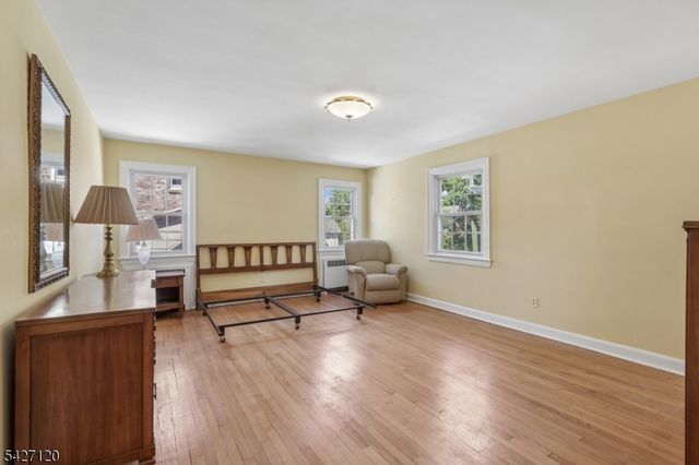 24 Wilton Ter, Verona Twp., NJ 07044